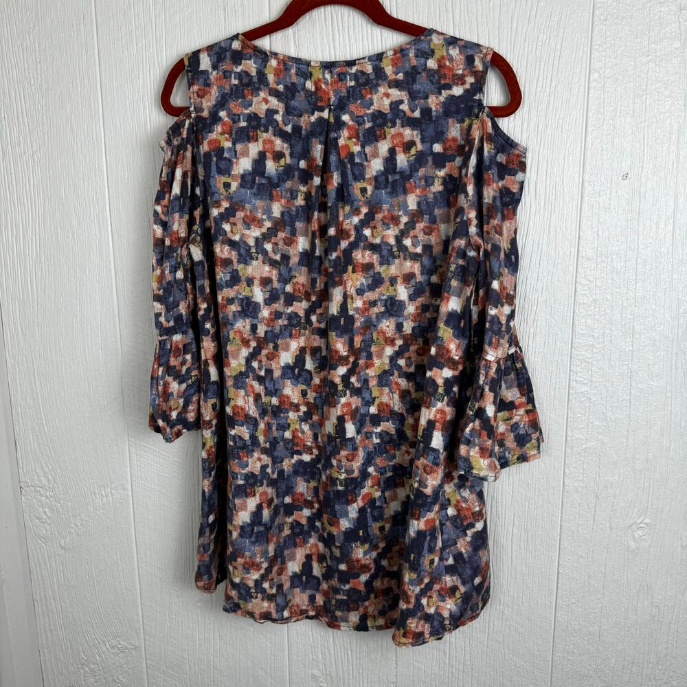 John Mark Multicolor Abstract Cold Shoulder Top 3/4 Sleeve Size Medium Artsy - Picture 3 of 8